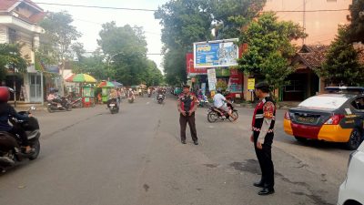 Gelar Patroli Dalam Kota, Sat Samapta Polres Rembang Sasar Kampung Ramadhan Jelang Buka Puasa