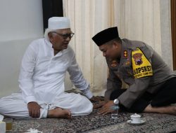 Dalam Rangka Hari Raya Idul Fitri 1446 H Kapolres Rembang Bersilahturahmi Di Beberapa Tokoh Ulama