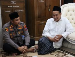 Kapolres Rembang Bersama PJU Silaturahmi ke Kediaman Gus Baha’