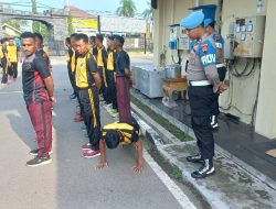 Kontrol Sikap Tampang, Si Propam Polres Rembang Gaktiblin Bintara Remaja Polres Rembang