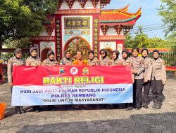 Semarak HUT Polwan ke 77, Polwan Polres Rembang Gelar Bakti Religi di Klenteng Hok Tik Bio