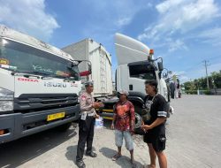 Satlantas Polres Rembang Gelar Sosialisasi Keselamatan Berlalu Lintas Kepada Driver Logistik PT Inti Daya Rajawali Mulia Tireman