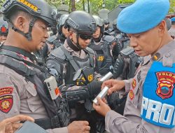 Bidpropam Polda Jateng Pastikan Personel Pengamanan Sidang Paripurna Hak Angket DPRD Pati Bebas Senpi dan Laksanakan Tugas Secara Humanis