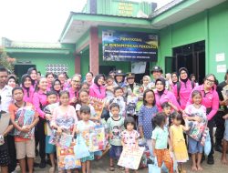 Peduli Korban Longsor Banjarnegara, Ketua Umum Bhayangkari Kunjungi Para Pengungsi