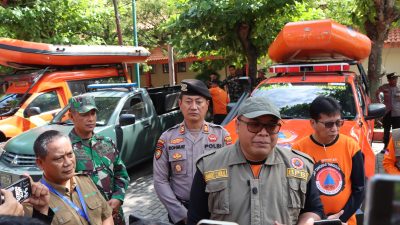 Kasat Samapta Wakili Kapolres Rembang Hadiri Apel Siaga Penanggulangan Bencana di Halaman Kantor Bupati