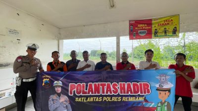 Sosialisasi Tertib Berlalu Lintas kepada Driver Logistik Alfamart Oleh Satlantas Rembang